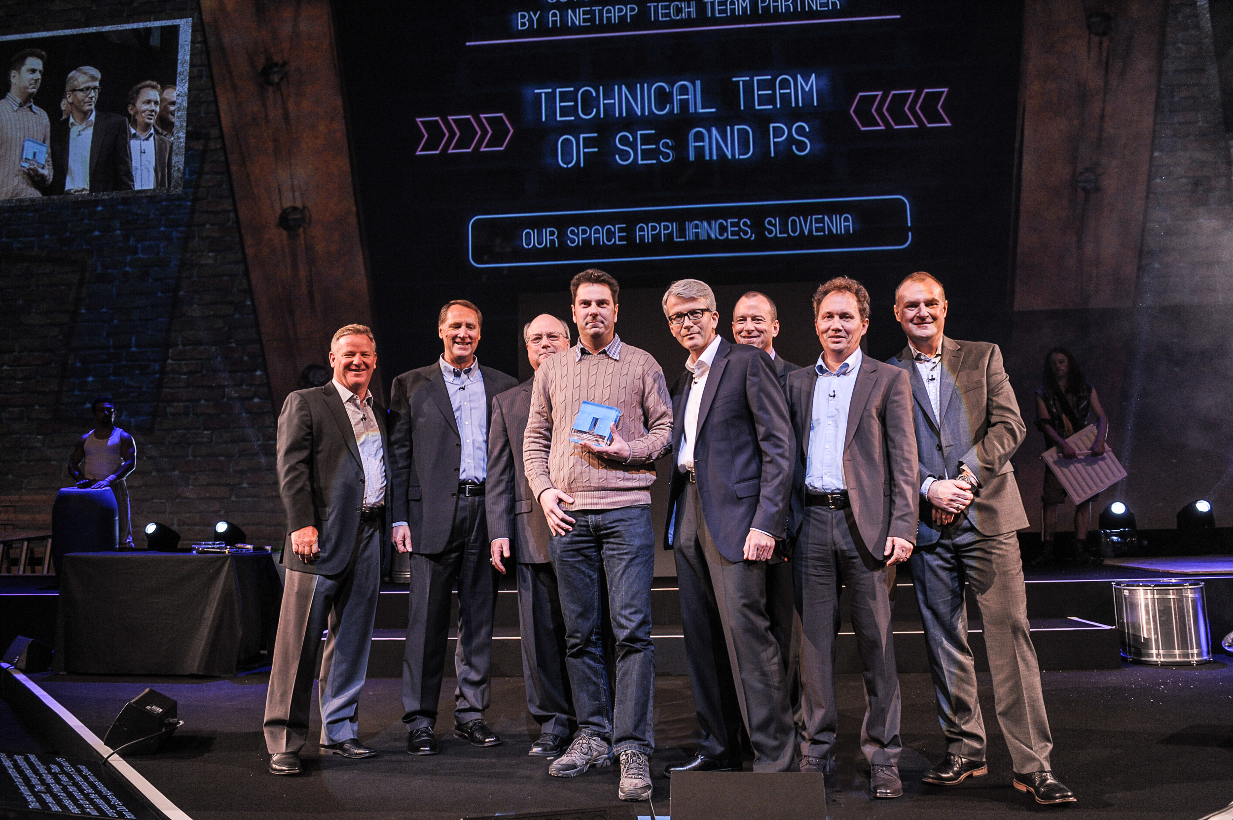 OSA prejela narado Outstanding Contribution by a NetApp Tech Team Partner