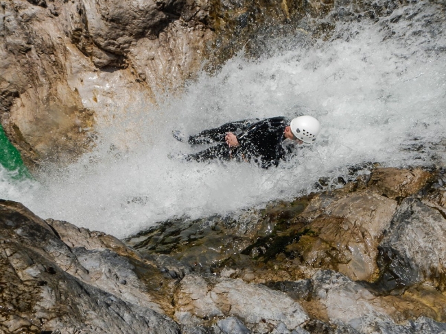 Adrenalinski spust po zadnji plati.